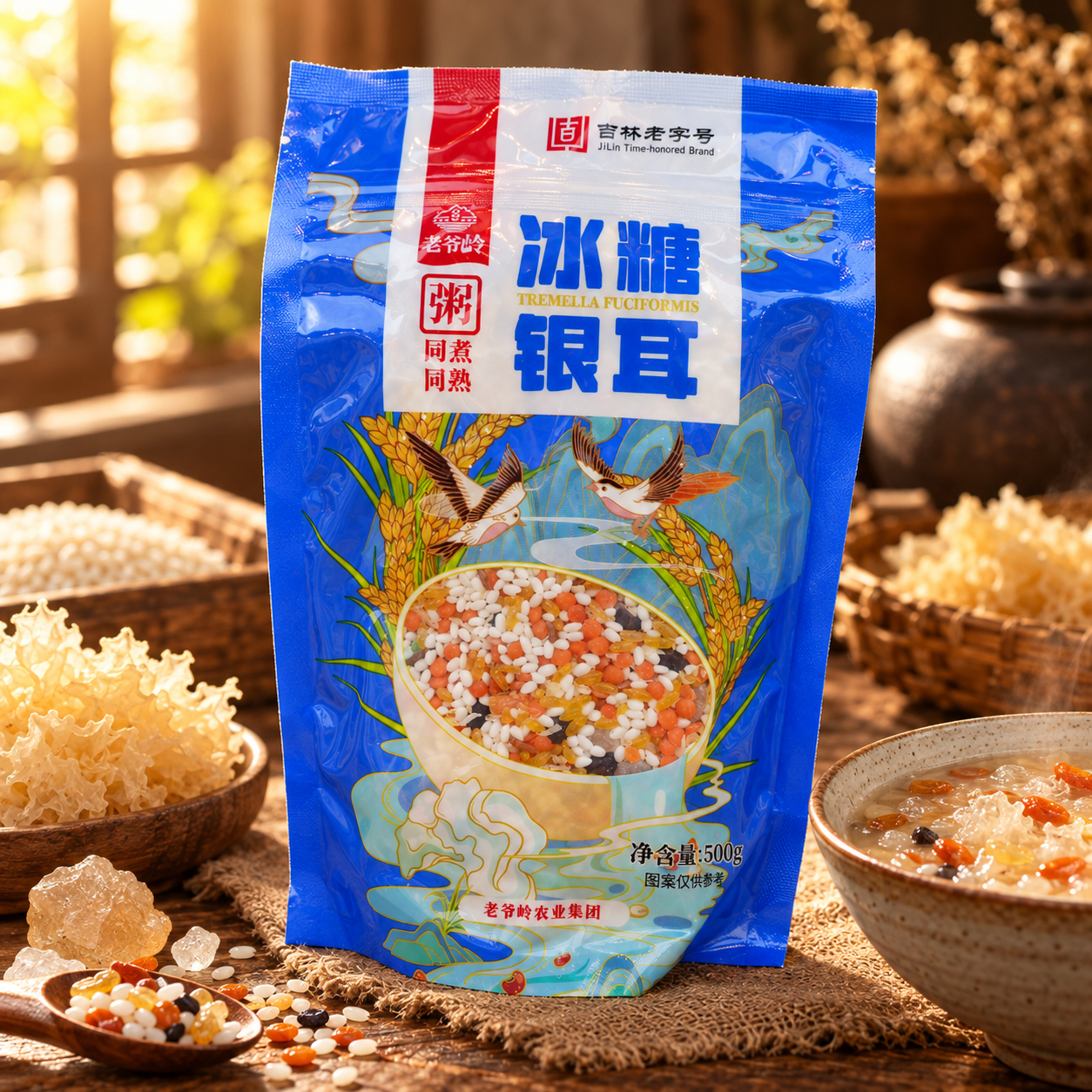 Rock sugar and white fungus porridge cooked together4