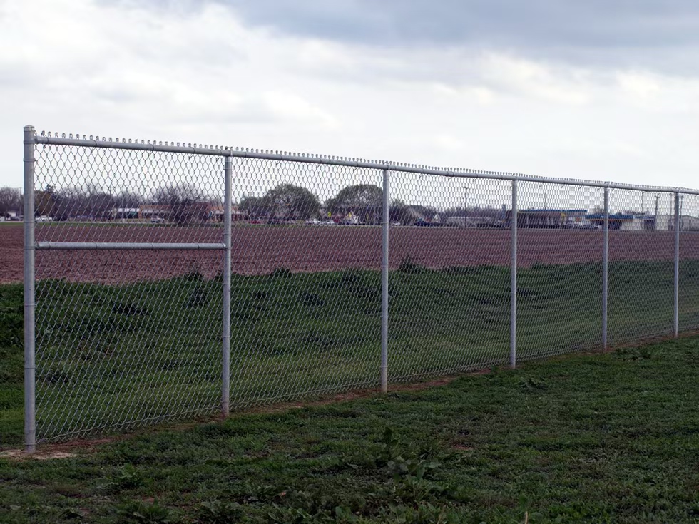 chain link fence (11)
