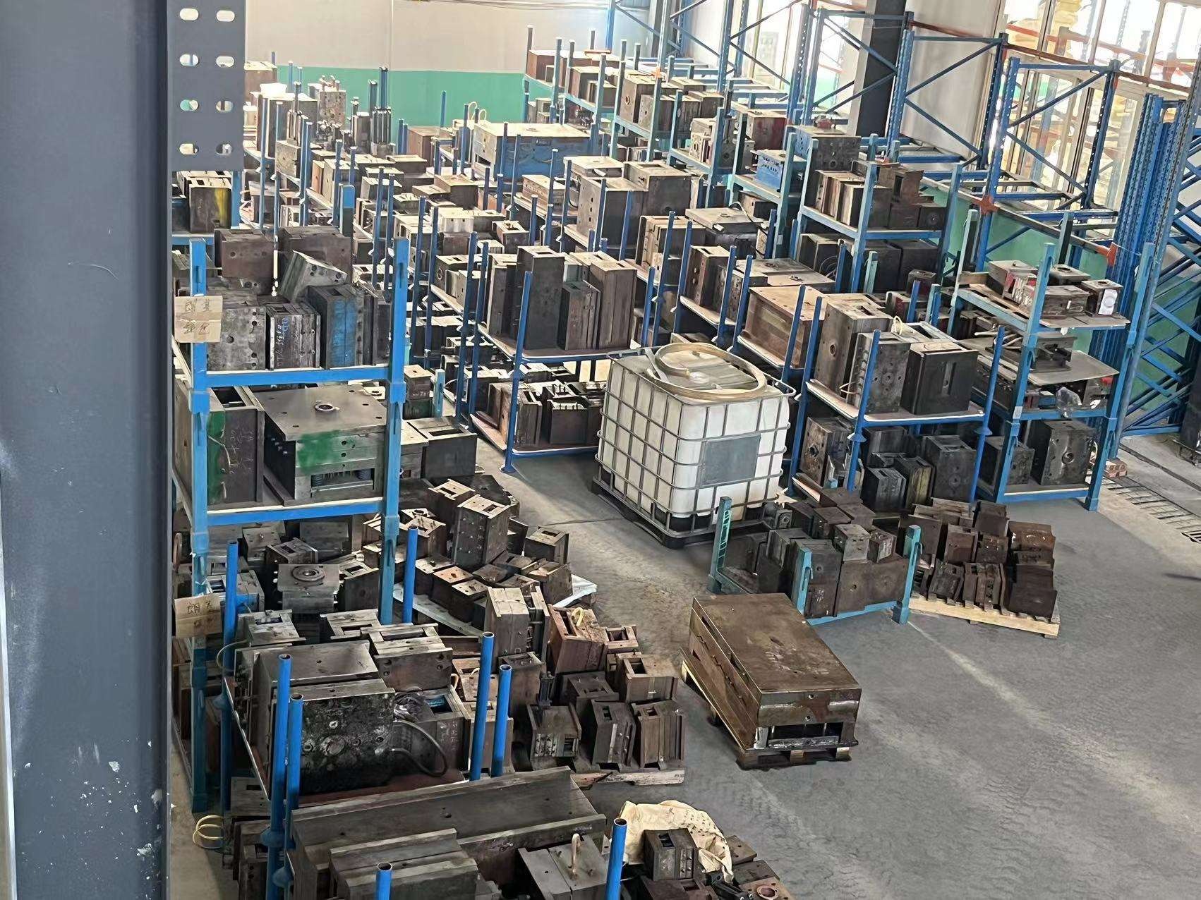 Customized Plastic Shell Housing Frame Injection Molding6