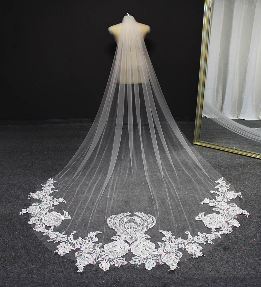 Real Photos Long Flower Lace Appliques Wedding Veil 1 Layer 3 Meters Ivory Bridal Veil with Comb Wedding Accessories