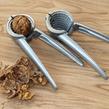 Almond Walnut Pecan Crack Hazelnut Hazel Filbert Nut Kitchen Nutcracker Sheller Clip Tool Clamp Plier Cracker