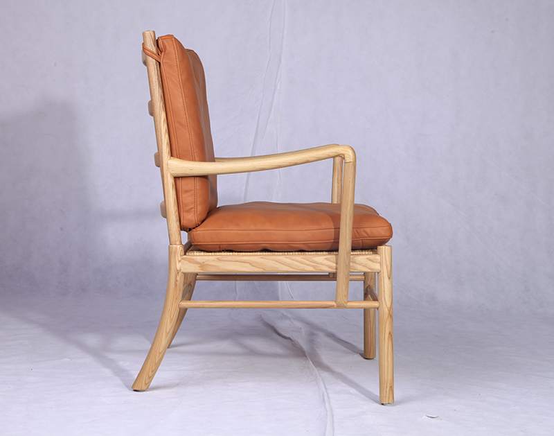 Carl-Hansen&Søn-OW149-Colonial-lounge-chair