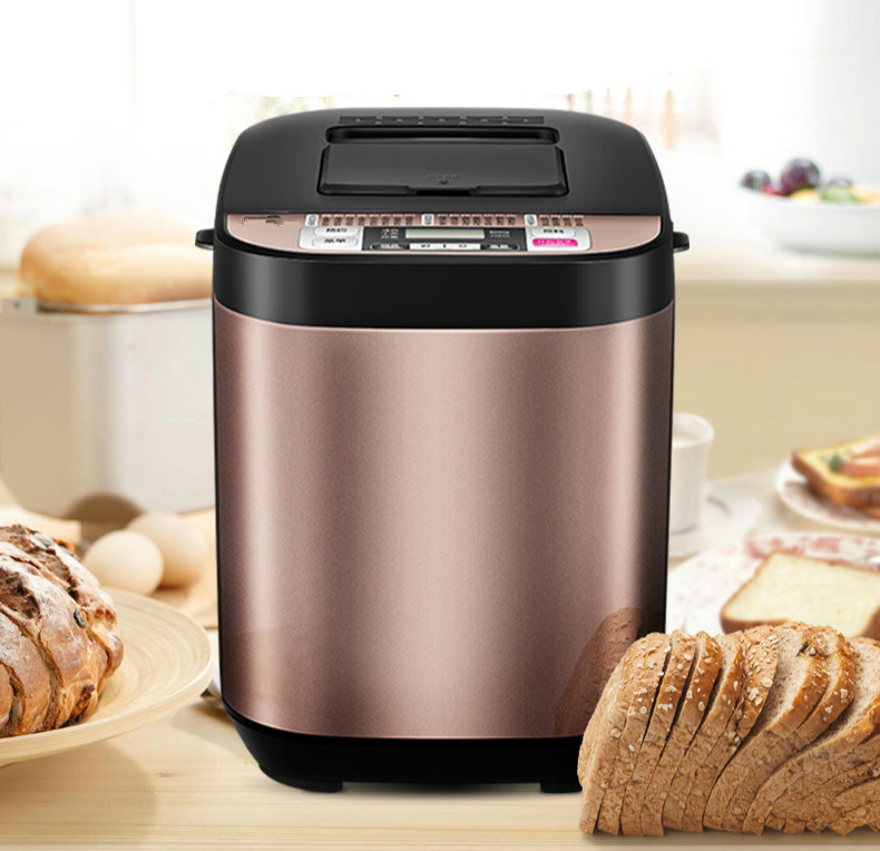 Bread machine The bread maker USES fully automatic multi-function intelligent double - sprinkled fruit yeast.