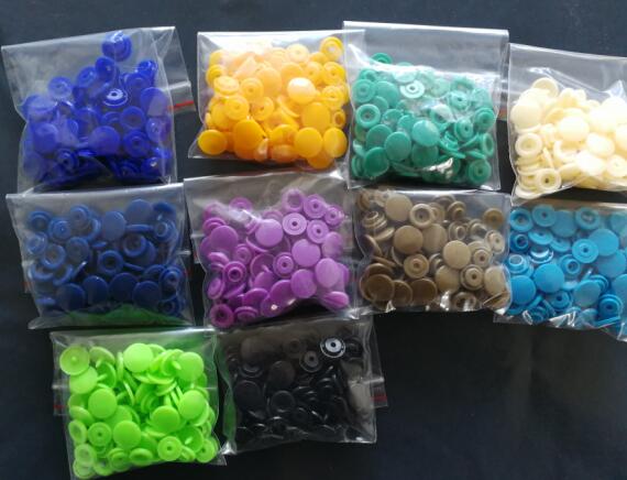 Free Shipping 12mm Plastic snap button 200 SETS/LOT Mix color clothing accessories sold High Quality T5 snap buttons