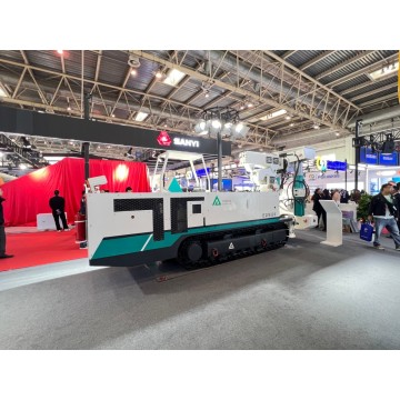 Explosion-proof diesel-powered tracked support carrier