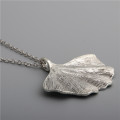1pc Silver Color Large Ginkgo Leaves Biloba Necklaces & Pendants For Women Retro Style Lady Accessories E437
