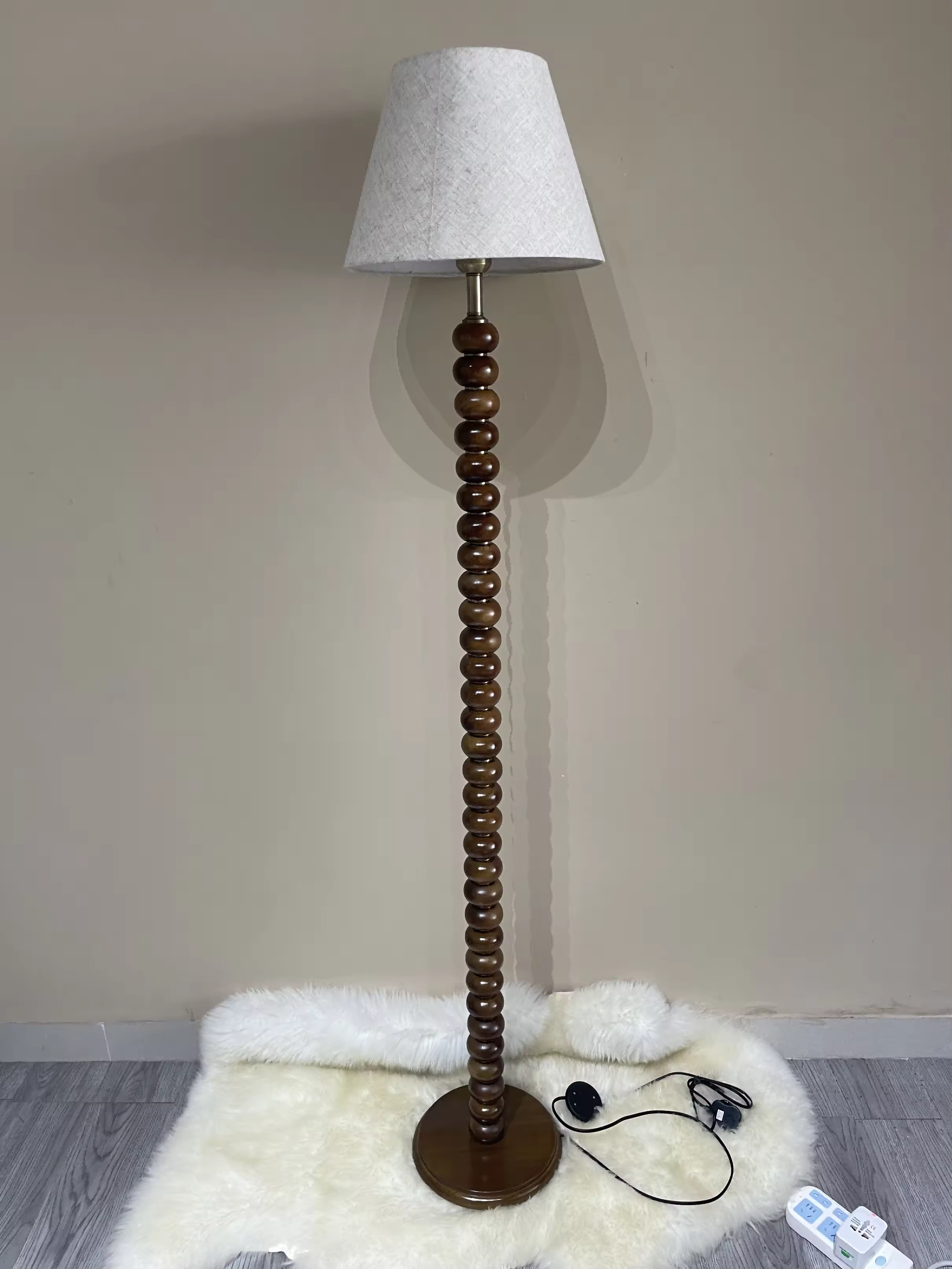 floor lamp