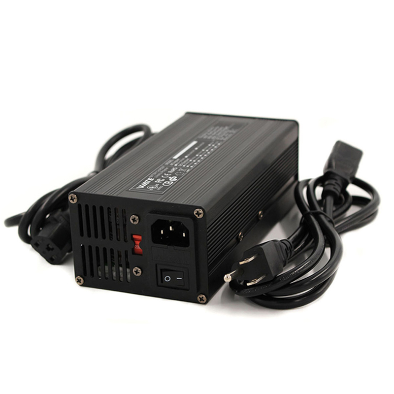 50.4V 7A Electric Power Lithium Lypomer Li-Ion Battery Charger for 44.4V Ebike Chargeur