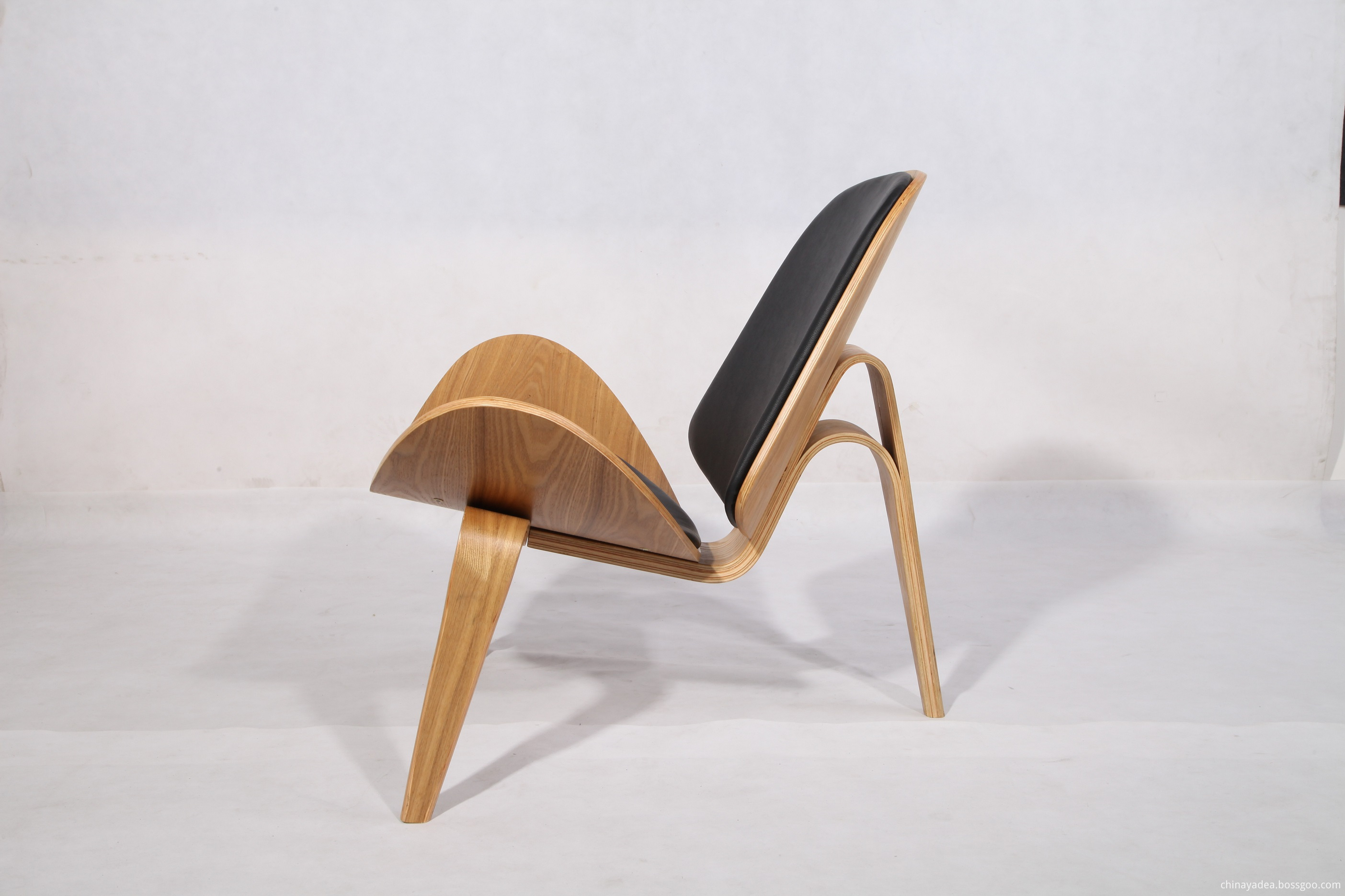 Hans wegner CH07 shell chair