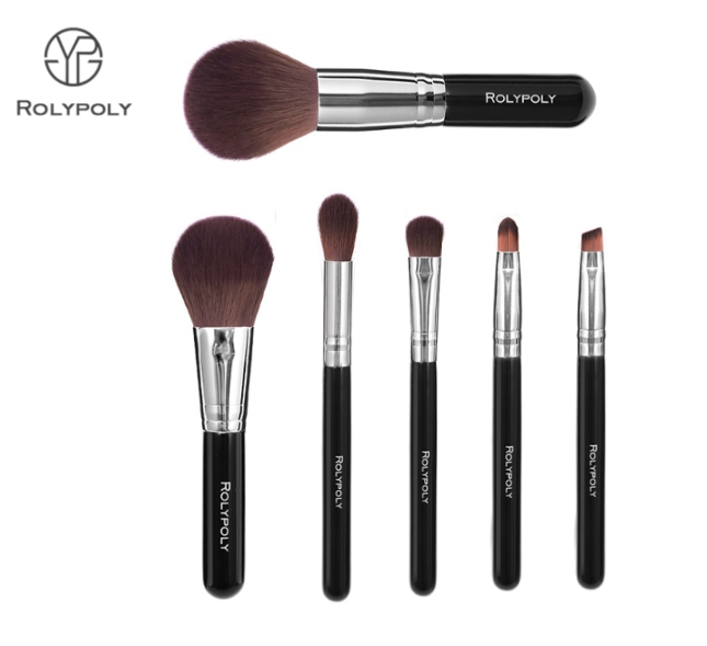 Beauty Makeup Brush Mini Travel Set With Rolypoly Logo