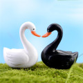 2pc/lot Black White Swan Figurine Decoration Mini Fairy Garden Animals Statue Miniature Home Desk Ornaments Resin Craft