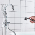 Swan Shape Spout Bathtub Faucet Freestanding Bathroom Bath Tub Mixer Tap Single Handle With Handshower Floor Mounted Bath Shower