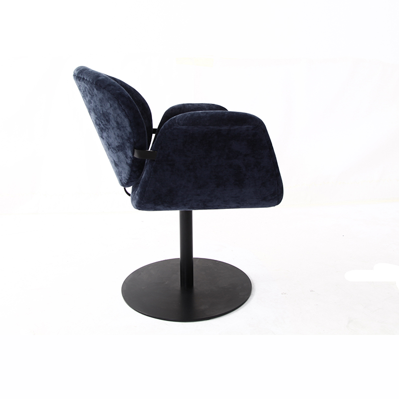 Artifort Little Tulip Chair 3 Jpg