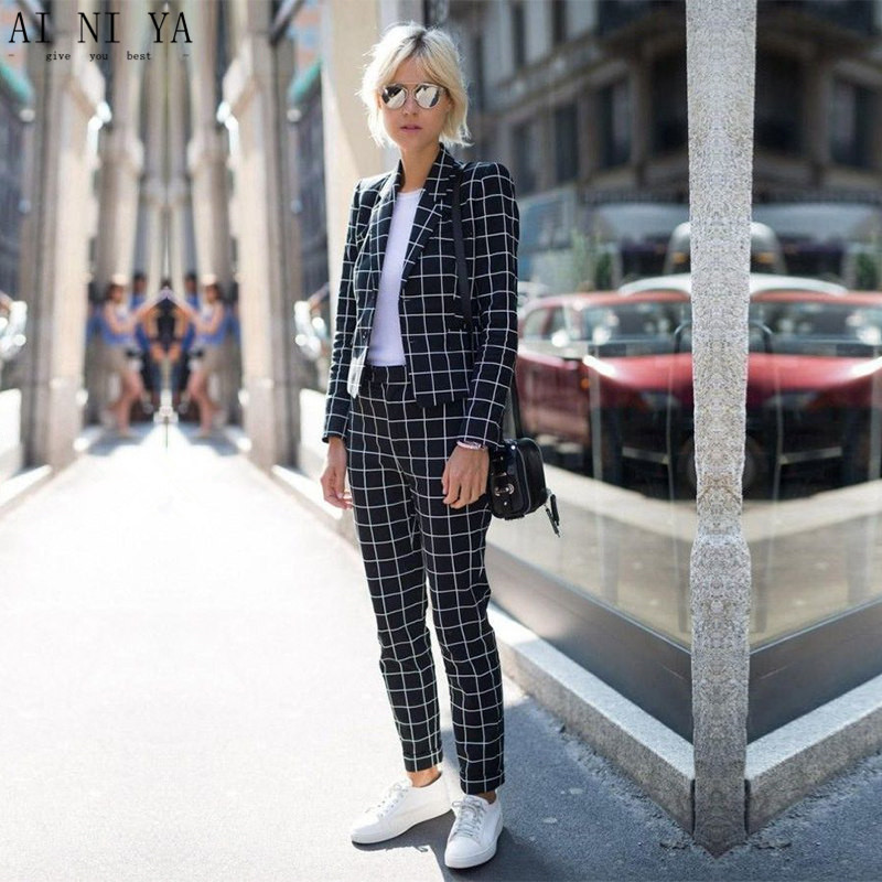 Women Pant Suits Black And White Plaid Women Groom Tuxedos Shawl Lapel Suits For Women One Button Business Women Work Suits