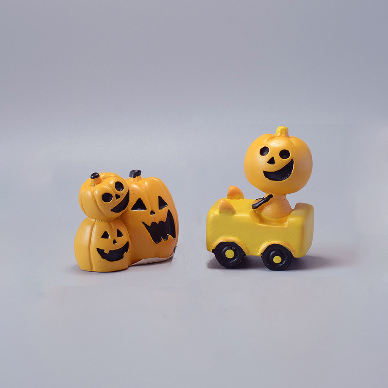 1Piece Halloween Pumpkin Miniature Figurines Resin Crafts Mini Fairy Garden Ornaments DIY Bar Home Decoration Accessories