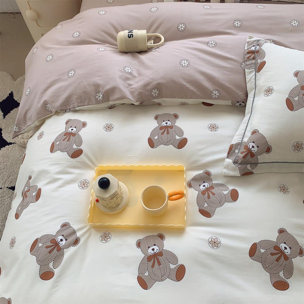 Naive Little Bear07