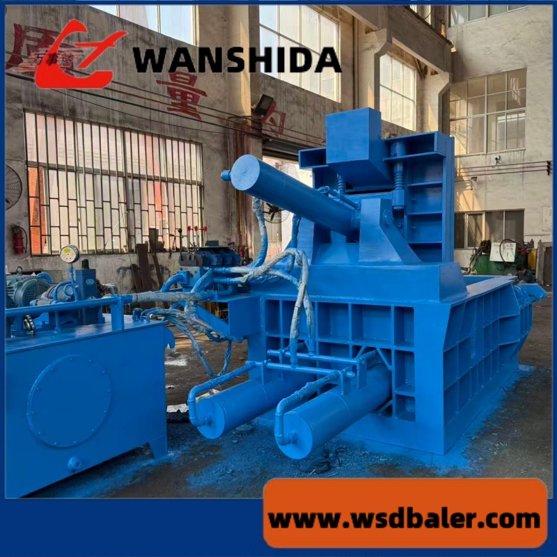 61turn out metal bale