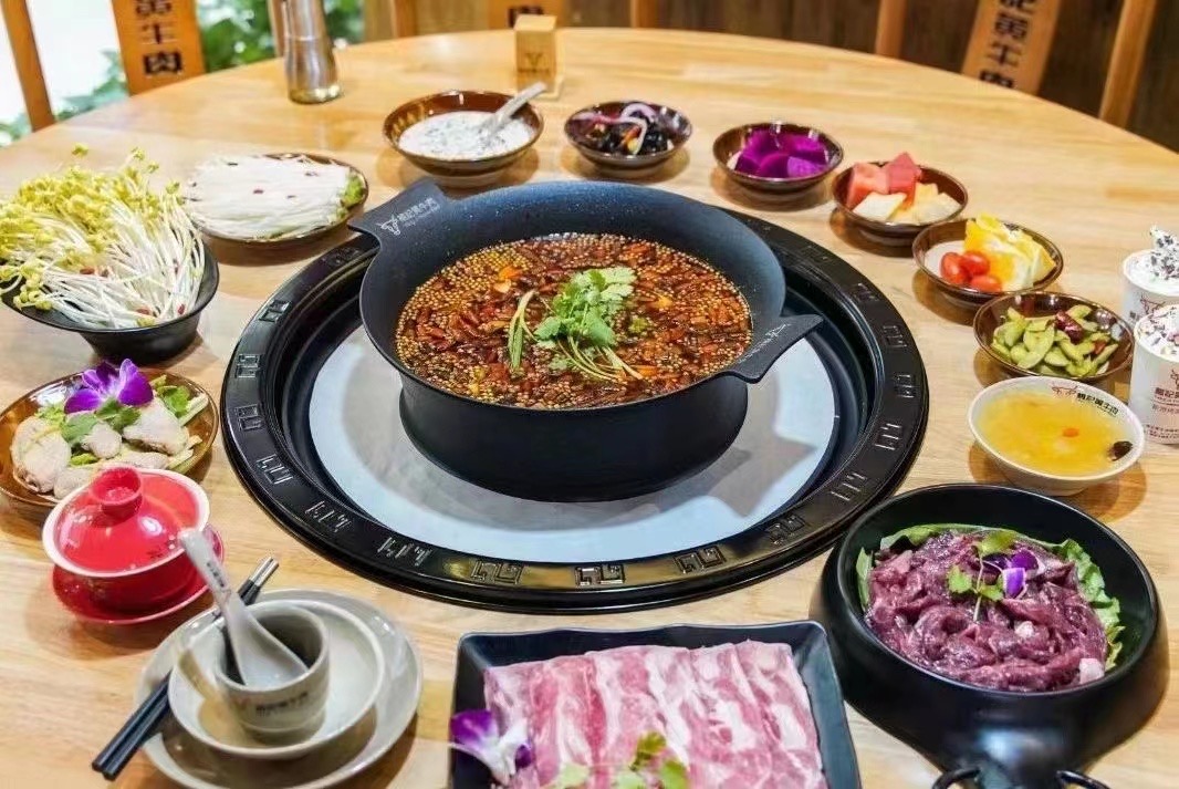 White hot pot with barbecue