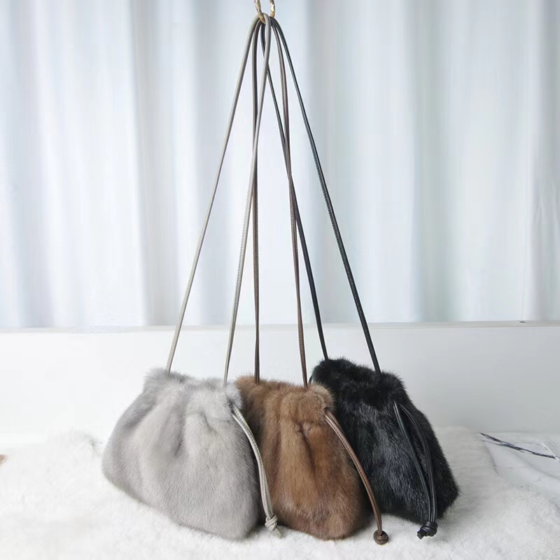 2020 New Mink Fur Bag Solid Lady Single-Shoulder Bag High-End Real Fur Cowhide Bags Women Wrist Bag Fashion Drawstrings Backpack