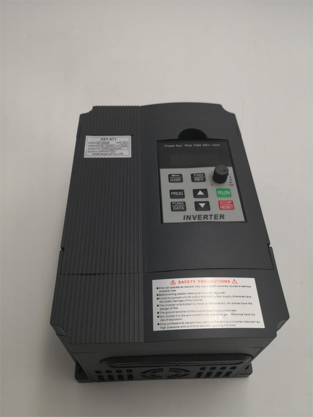 VFD Inverter 1.5KW/2.2KW/4KW Frequency Converter ZW-AT1 3P 220V/110V Output CNC Spindle Motor Speed Control XSY-AT1