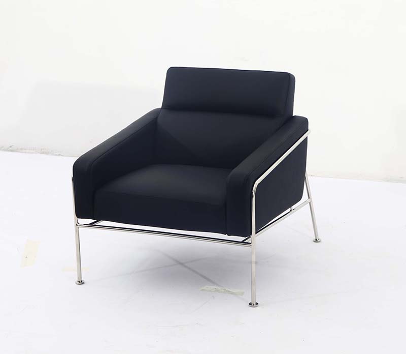 Fritz-Hansen-Series-3300-lounge-chair