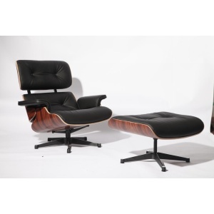 rosewood/ palisander wood Eames lounge chair