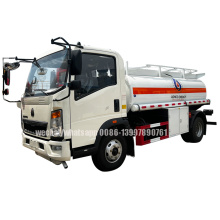 SINOTRUCK HOWO 6-wheel 5,000 litres Oil Delivery Truck