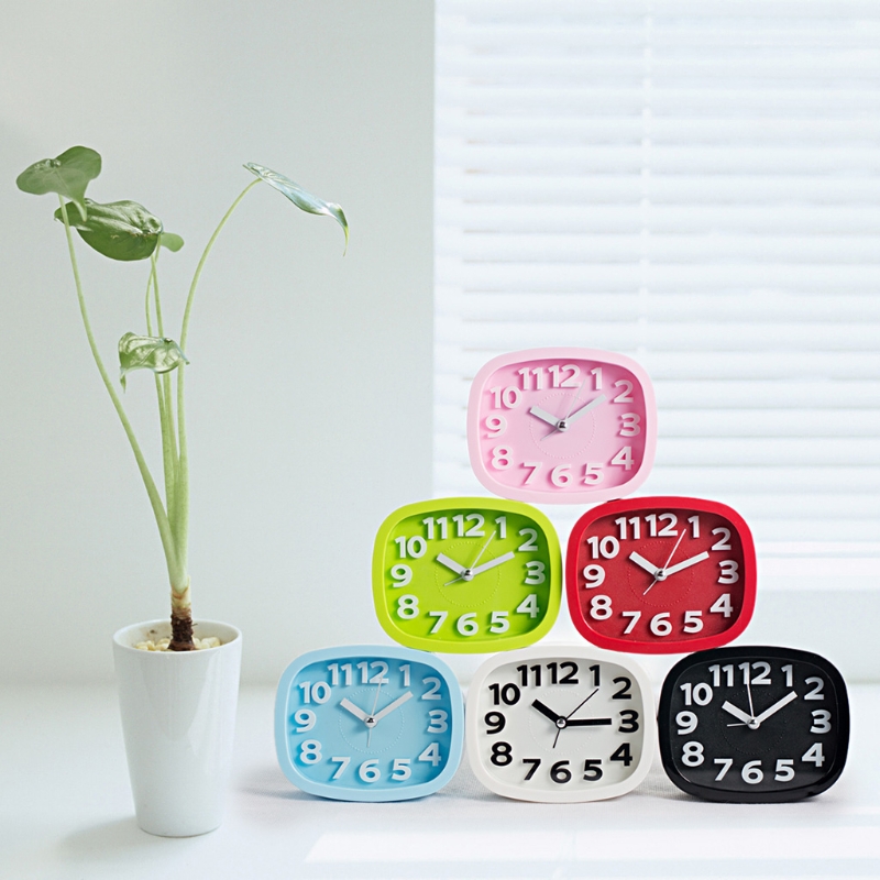 2017 New Mini Mute Alarm Clocks Battery Bedside Desk Table Home Decor Kid Creat Gifts Square Portable Candy Colors