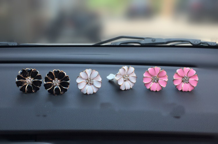 Small Daisy Flowers Car Perfume Clip Car Perfume Air Freshener Air Refreshing Agent Smell Flavoring In Auto Decoration XCZ529
