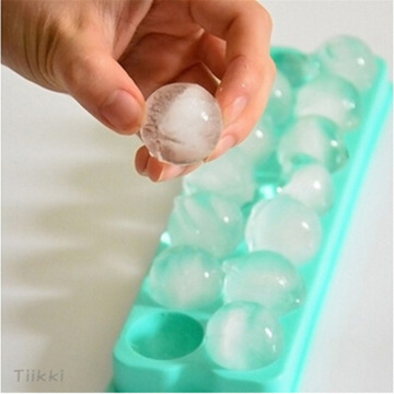 Creative Plastic Ice Globe Cube Tray 14 Grid Round Ice Ball Mold With Flexible Release Ice Cube Maker Bar Kitchen Tools