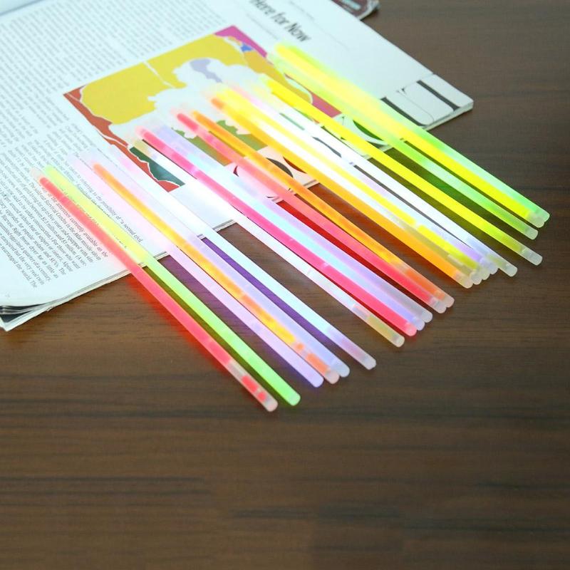 100pcs Fluorescence Light Glow Sticks Bracelets Necklaces Party Stickers Sports Event Festive Party Neon Light Stick Supplies