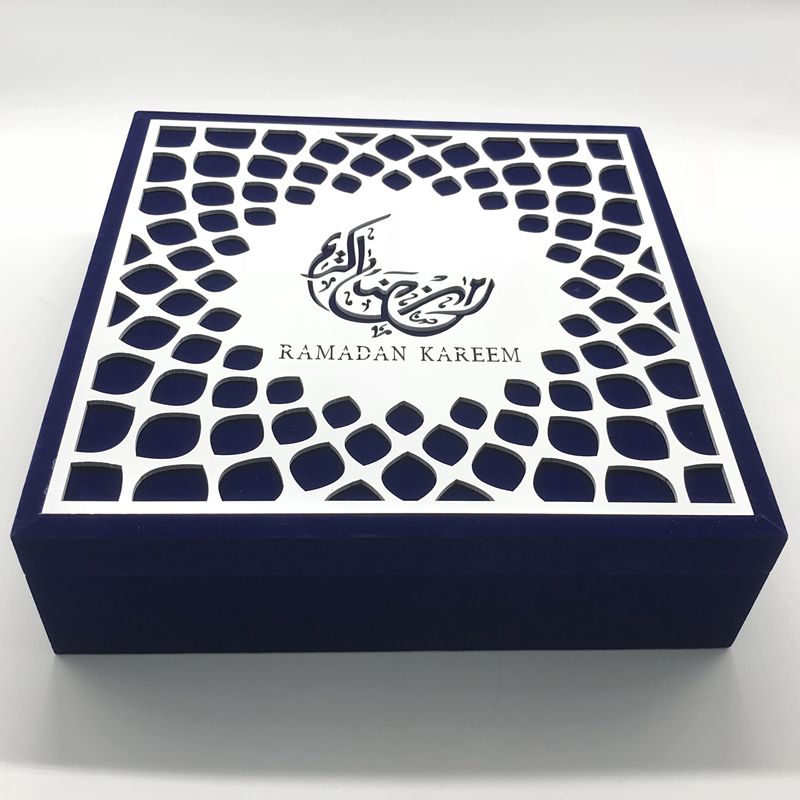 Velvet Box For Dates