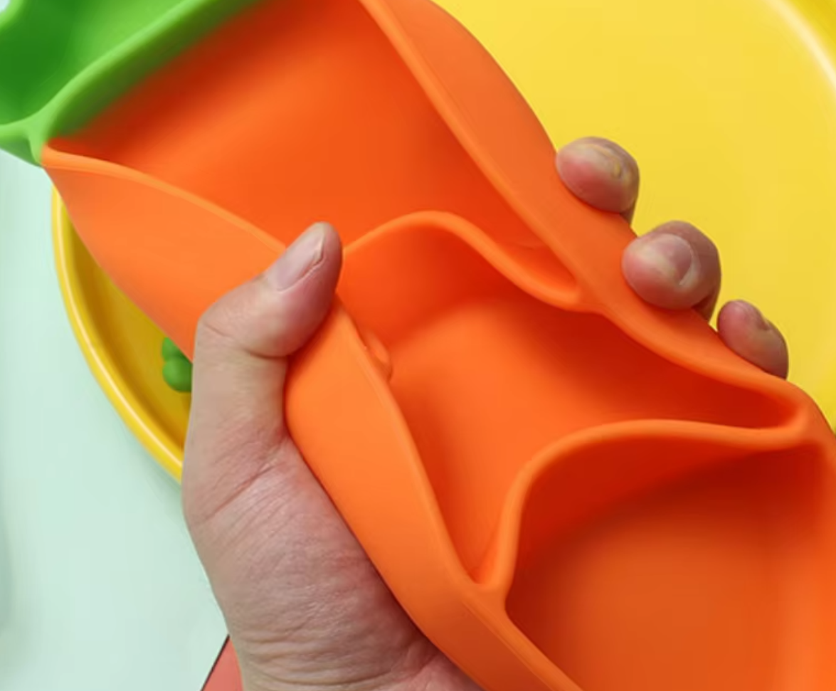 Silicone children's tableware