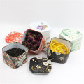 1PC Mini Jewelry Box Storage Boxes Creative Tinplate Tea Candy Nut Box Home Decoration Organize Case Storage Box 75*75*58mm