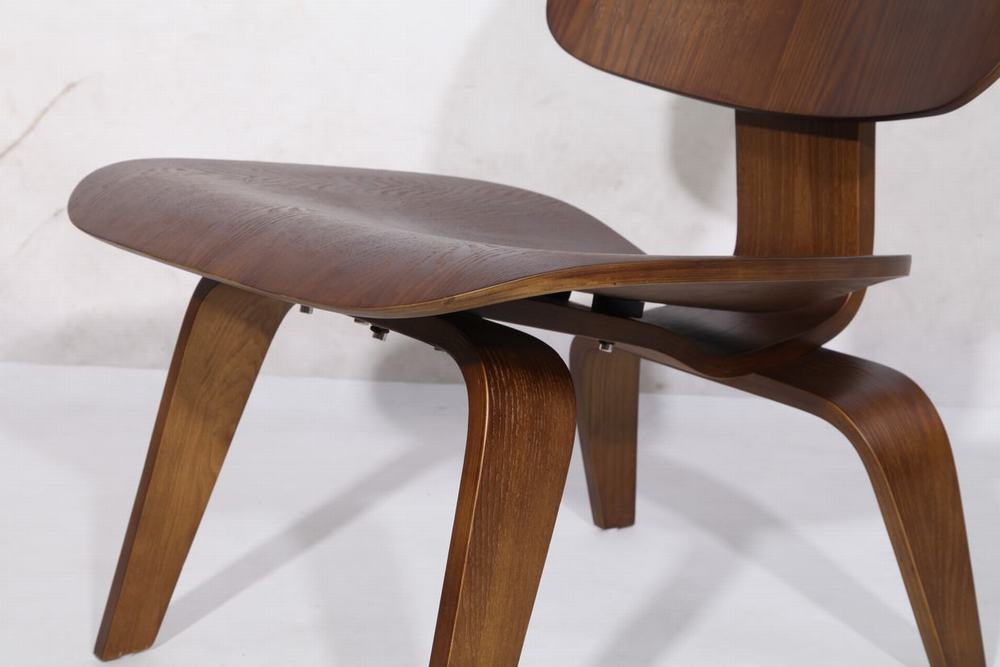 Eames Plywood Chair 