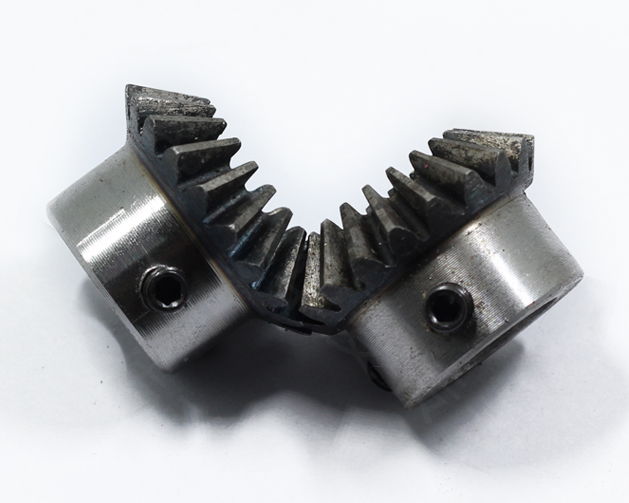 1pc Bevel Gear 1.5M 20Teeth inner hole 8/10/12/14/15 mm gear 90 degrees meshing angle Steel Gears Screw Hole M5