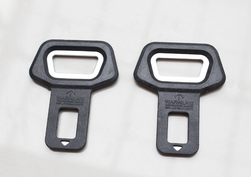 1Pcs Automobiles Auto Car Metal Safety Belt Clip Seat Belt Clip Buckles Home Dual-Use Bottle Opener Interior Accessories Part