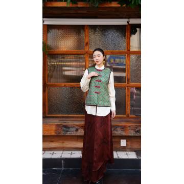 Shisanchai Grassland Post Road Shu Brocade Hand-Knotted Button Vest