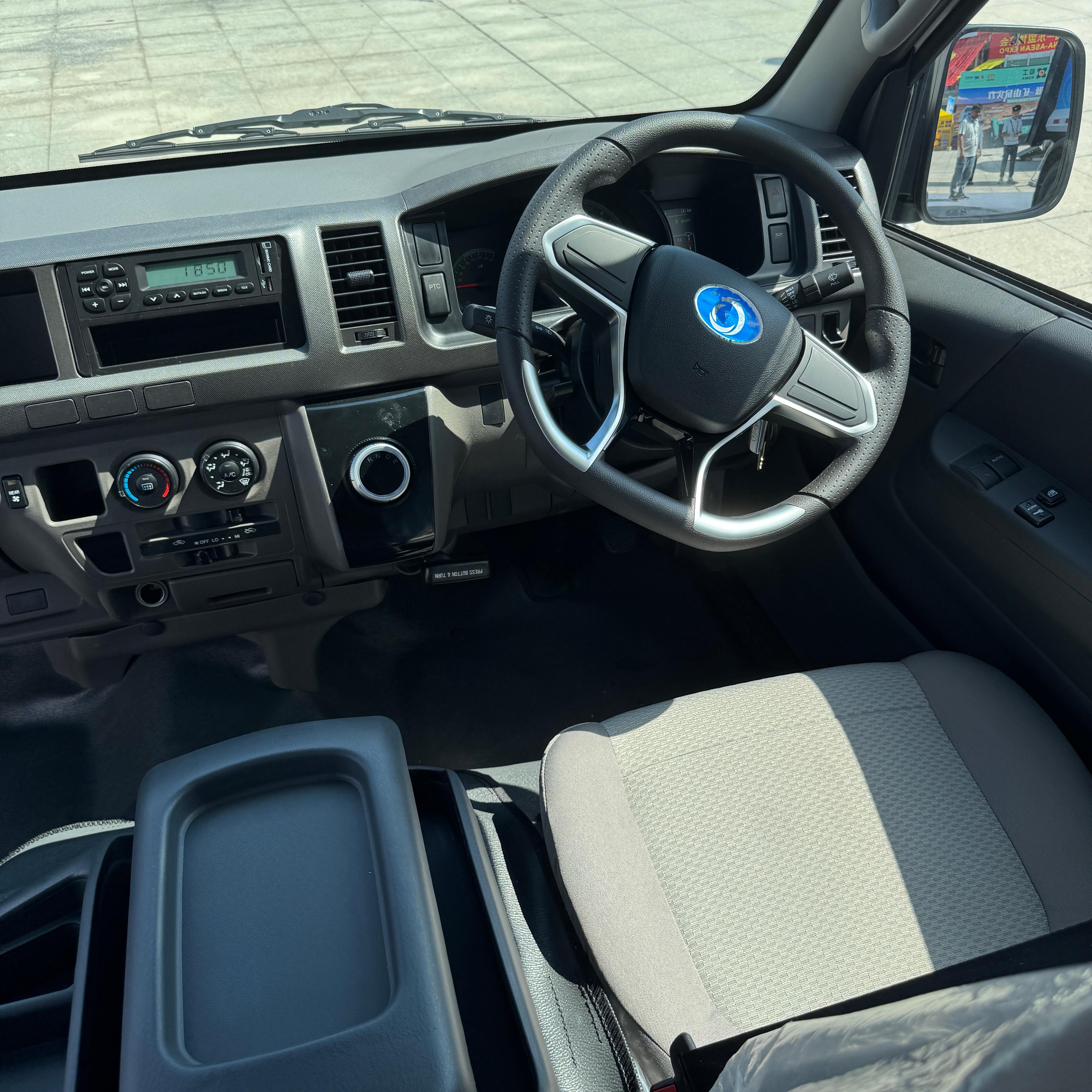 passenger van Sunlong