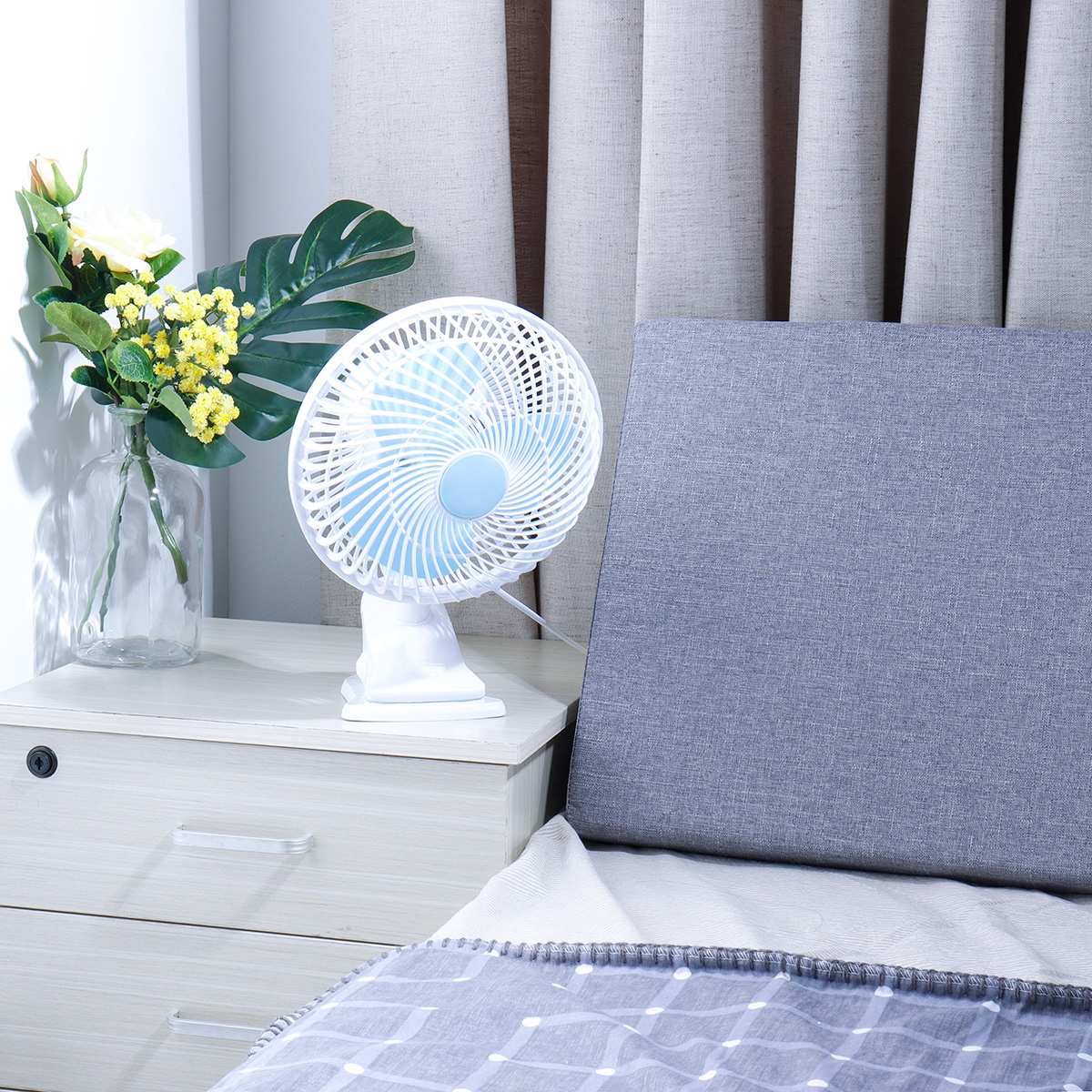 220V 180 Degree Adjustable Mini Desktop Fan High-Speed Air Desk and Clip On Fan With Fan Head Clamp For Dormitory Office