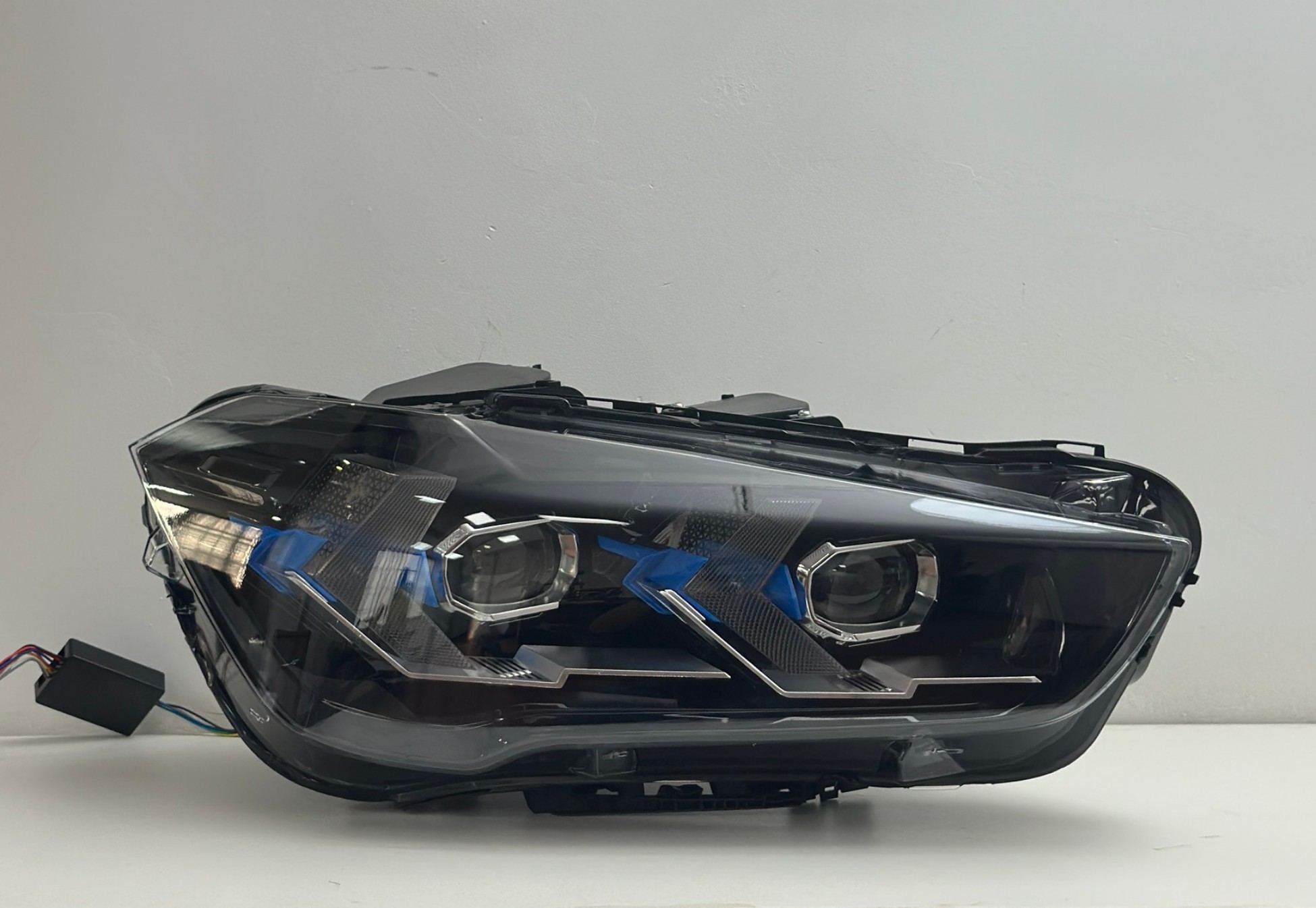 X1 f48 headlights (1)