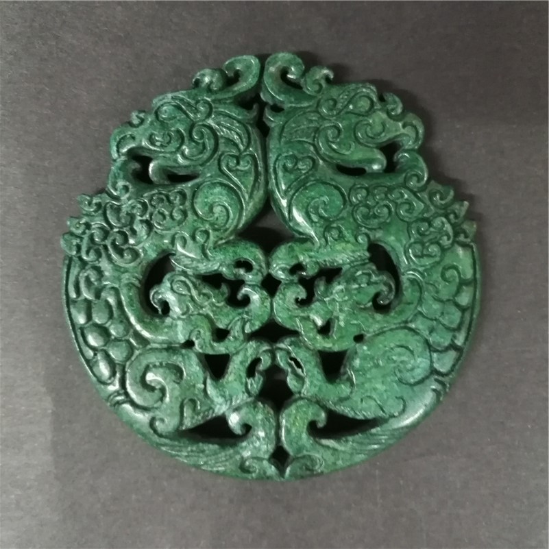 Charms Vintage Fashion Ancient Sculpture Carving Art Pattern Green Semi Precious Stone Pendant For Making Necklace DIY Jewelry