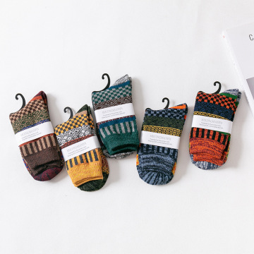 5 Pairs/lot Winter Men's Wool Socks Thicken Sheep's Socks Warm Men Retro Style Colorful Fashion For Snow boots Man Socks