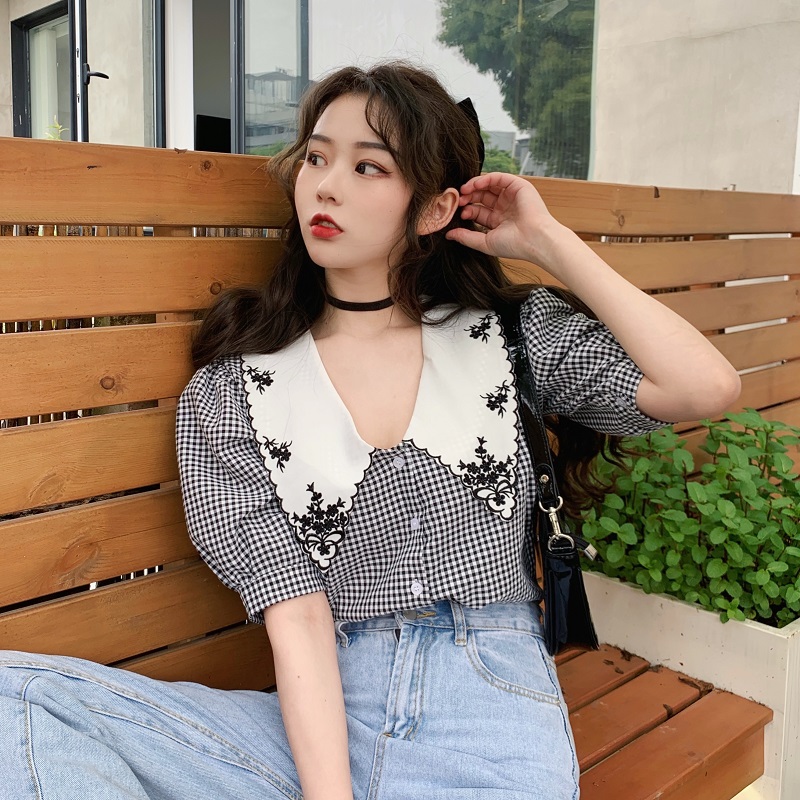 Korobov Summer New Sweet Plaid Blouses Vintage Peter Pan Collar Flower Embroidery Shirts Puff Short Sleeve Korean Blusas Mujer
