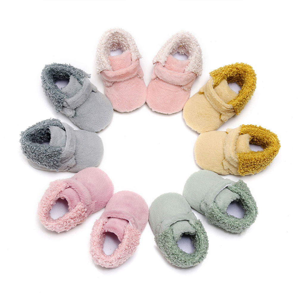 Fashion Baby Winter Fur Crib Shoes Soft Sole Plush Lined Slippers Toddler First Walkers with Non-Slip Bottoms