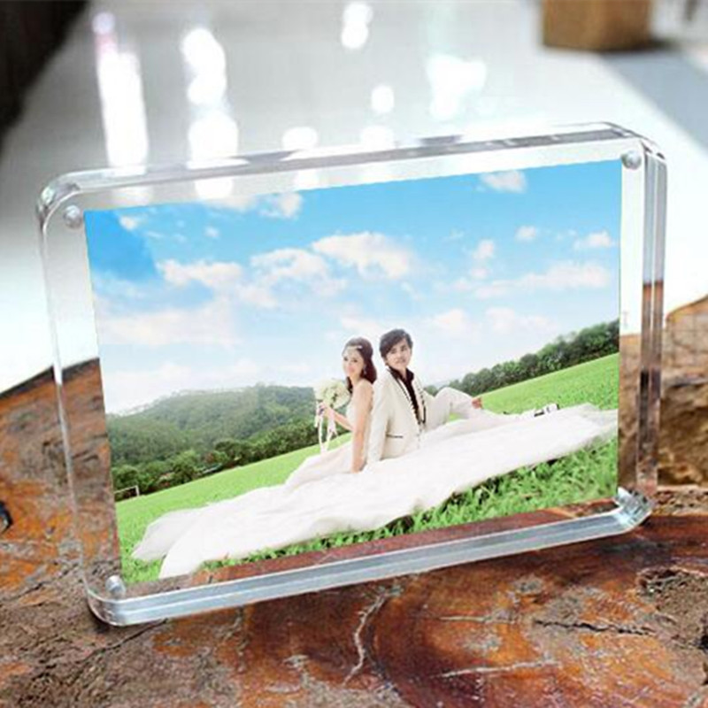 Christmas Gift 1 SET Acrylic Magnet Photo Frame Four Corners Arc Design Creative Crystal Picture Frame Bedroom Deck Decor
