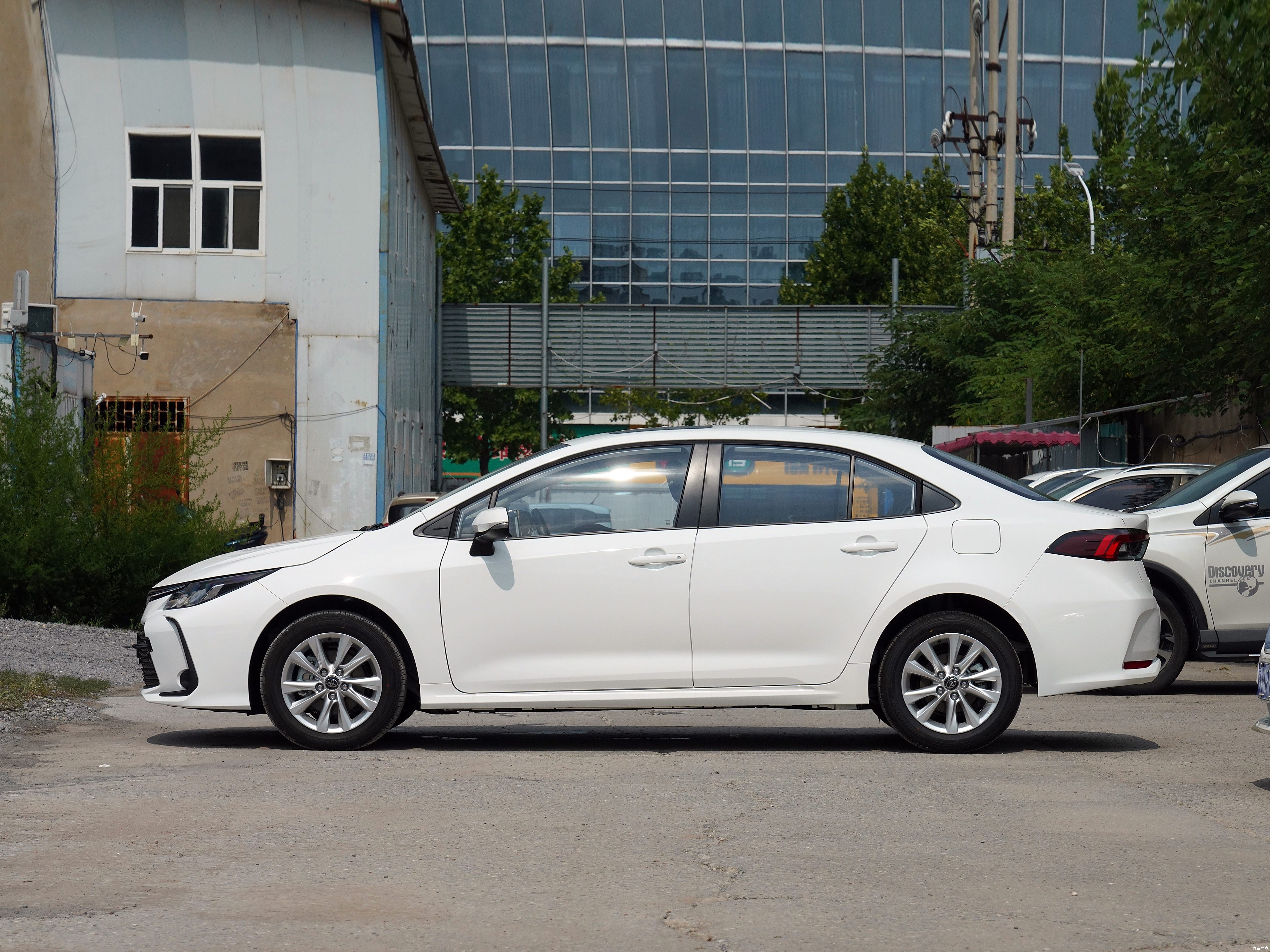 Toyota Corolla 1.2T 3