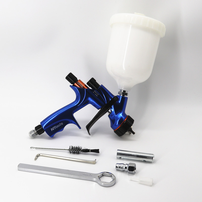 New HVLP Spray Gun Air Spray Gun 1.3mm paint Gun Painting car paint airbrush water based/varnish Car spray gun air tools