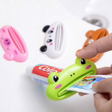 Cute Cartoon Multi-purpose Toothpaste Extruder Toothbrush Portable Tooth Brush Eco Friendly Brushes Oral Cleaning Care Tool #1Pc