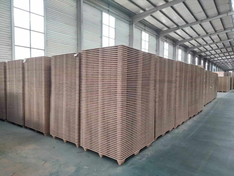 Compress Wood Pallet